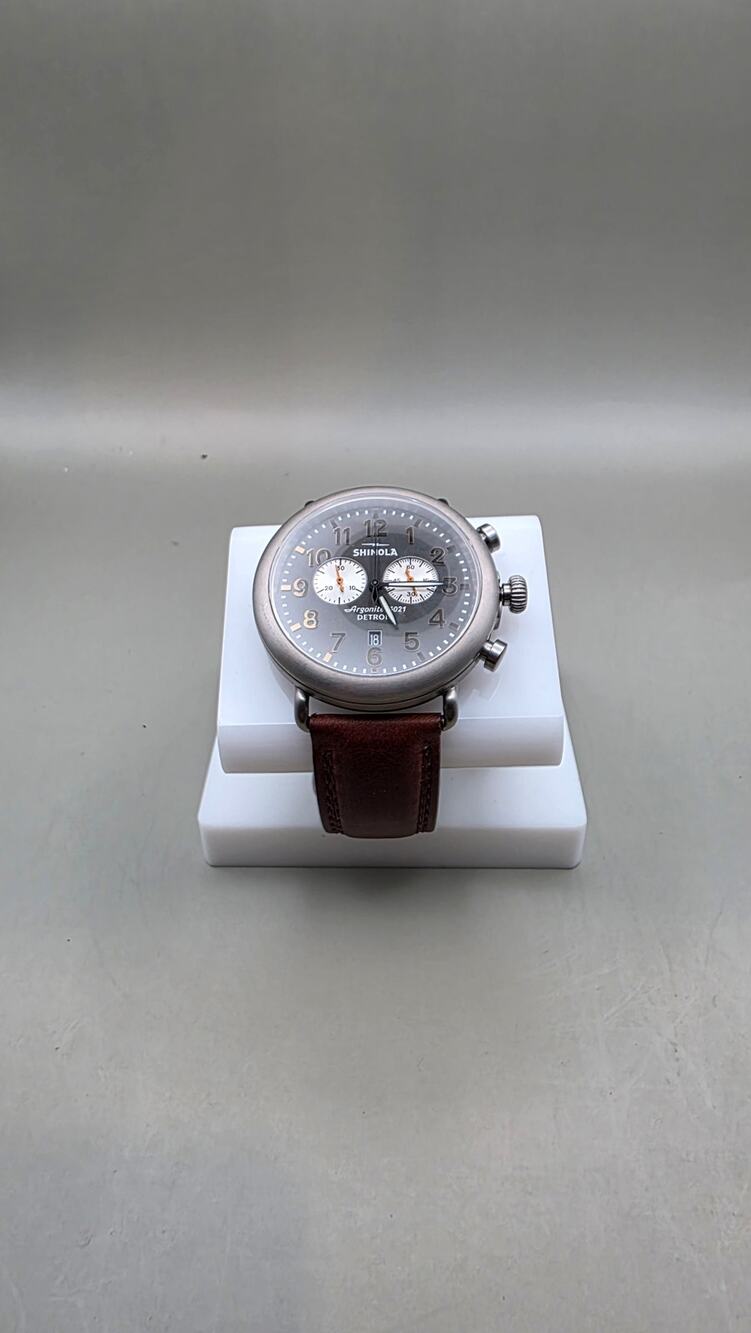 Shinola Argonite 5120 Watch, Worn once- Classic Design and Detroit made.